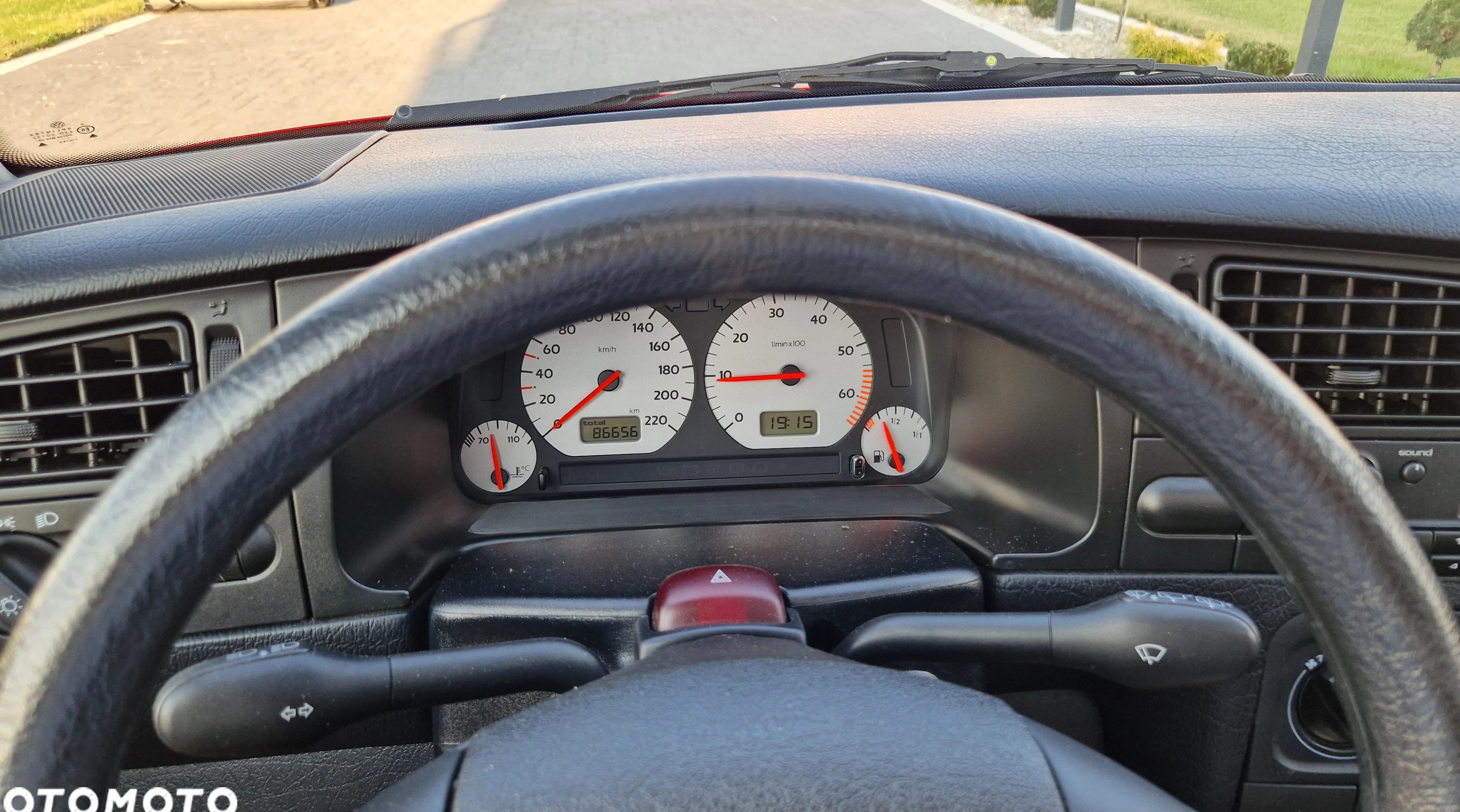 Volkswagen Golf cena 16500 przebieg: 86000, rok produkcji 1997 z Chełmża małe 781